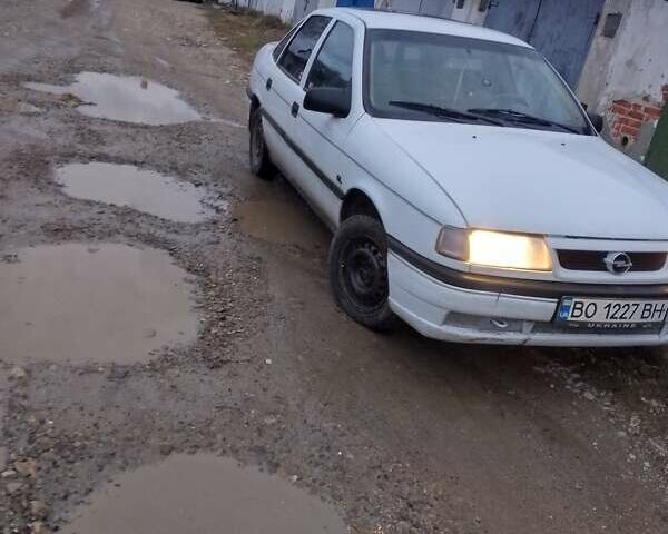 Білий Опель Вектра, об'ємом двигуна 2 л та пробігом 222 тис. км за 1500 $, фото 5 на Automoto.ua