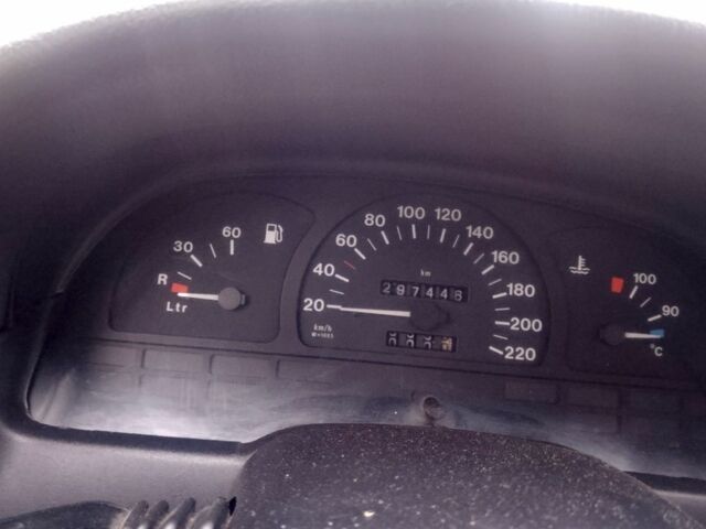 Белый Опель Вектра, объемом двигателя 2 л и пробегом 287 тыс. км за 1200 $, фото 2 на Automoto.ua