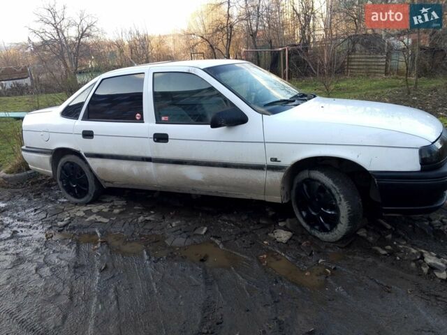 Білий Опель Вектра, об'ємом двигуна 2 л та пробігом 222 тис. км за 1500 $, фото 4 на Automoto.ua