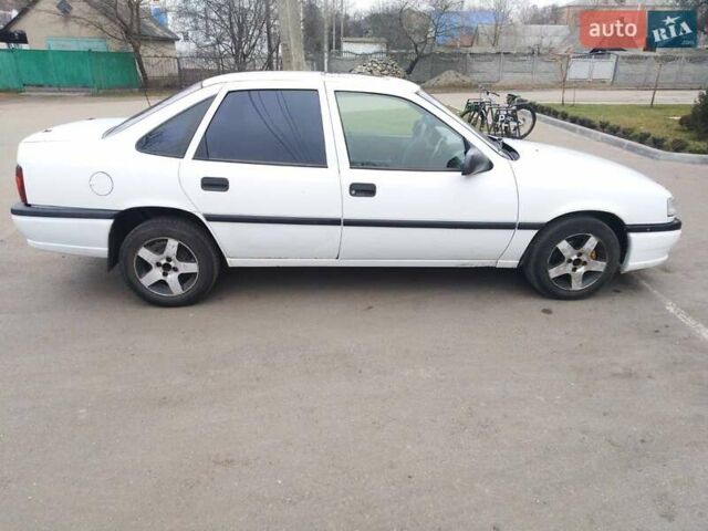 Белый Опель Вектра, объемом двигателя 1.8 л и пробегом 432 тыс. км за 2490 $, фото 2 на Automoto.ua