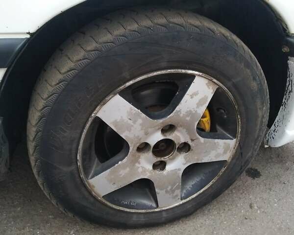 Белый Опель Вектра, объемом двигателя 1.8 л и пробегом 432 тыс. км за 2490 $, фото 13 на Automoto.ua