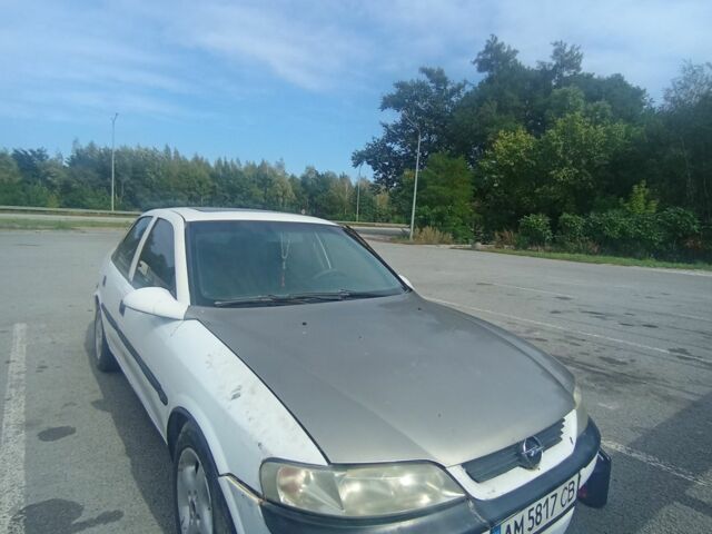 Білий Опель Вектра, об'ємом двигуна 1.7 л та пробігом 150 тис. км за 2021 $, фото 4 на Automoto.ua