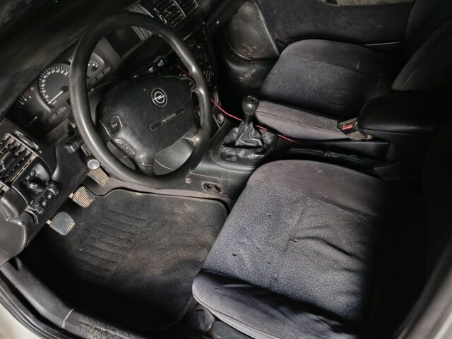 Білий Опель Вектра, об'ємом двигуна 2 л та пробігом 30 тис. км за 1700 $, фото 8 на Automoto.ua