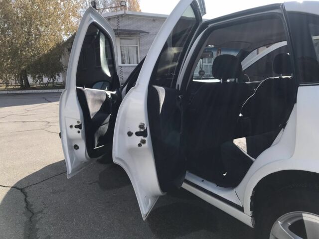 Белый Опель Вектра, объемом двигателя 1.8 л и пробегом 360 тыс. км за 2500 $, фото 10 на Automoto.ua