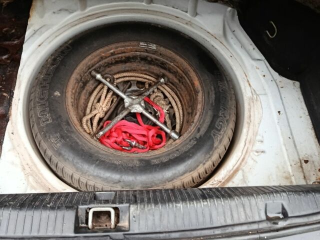 Белый Опель Вектра, объемом двигателя 1.6 л и пробегом 130 тыс. км за 2300 $, фото 7 на Automoto.ua