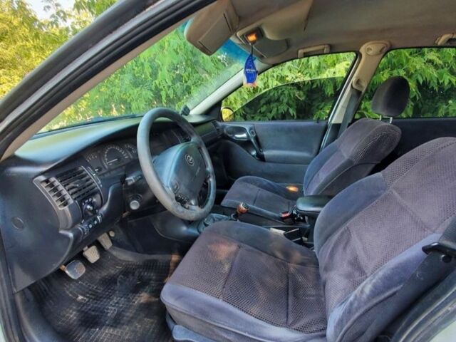 Білий Опель Вектра, об'ємом двигуна 2 л та пробігом 300 тис. км за 1650 $, фото 7 на Automoto.ua