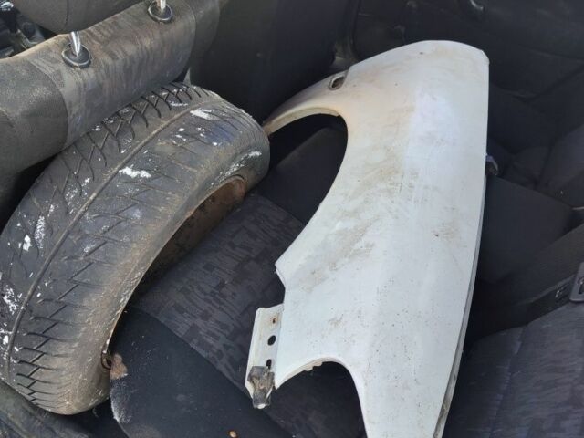 Білий Опель Вектра, об'ємом двигуна 1.8 л та пробігом 197 тис. км за 1100 $, фото 9 на Automoto.ua