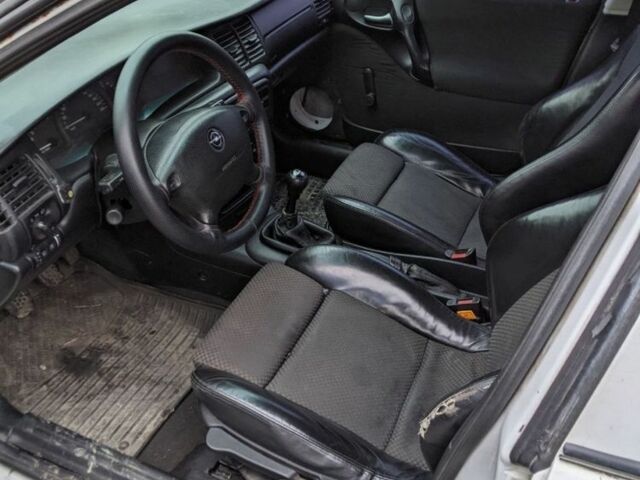 Білий Опель Вектра, об'ємом двигуна 1.8 л та пробігом 308 тис. км за 1400 $, фото 5 на Automoto.ua