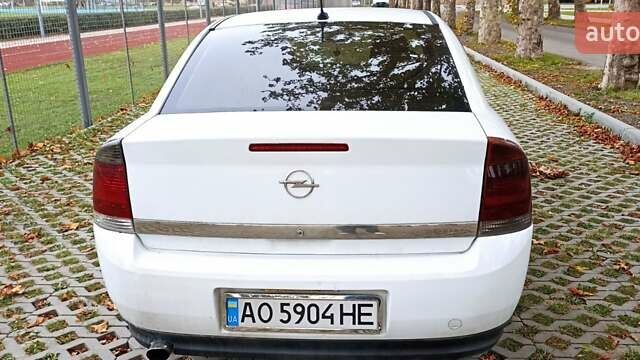 Белый Опель Вектра, объемом двигателя 2 л и пробегом 370 тыс. км за 2800 $, фото 9 на Automoto.ua