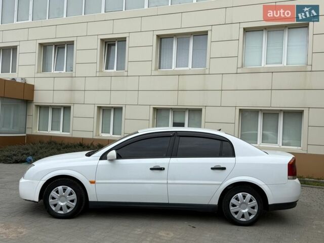 Белый Опель Вектра, объемом двигателя 2 л и пробегом 267 тыс. км за 3550 $, фото 9 на Automoto.ua