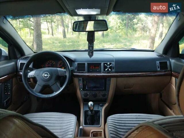 Белый Опель Вектра, объемом двигателя 1.8 л и пробегом 370 тыс. км за 4500 $, фото 7 на Automoto.ua