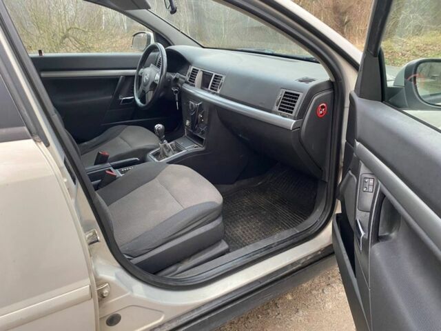 Білий Опель Вектра, об'ємом двигуна 1.9 л та пробігом 239 тис. км за 1799 $, фото 6 на Automoto.ua