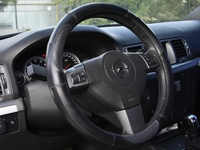 Білий Опель Вектра, об'ємом двигуна 2.2 л та пробігом 249 тис. км за 5900 $, фото 6 на Automoto.ua