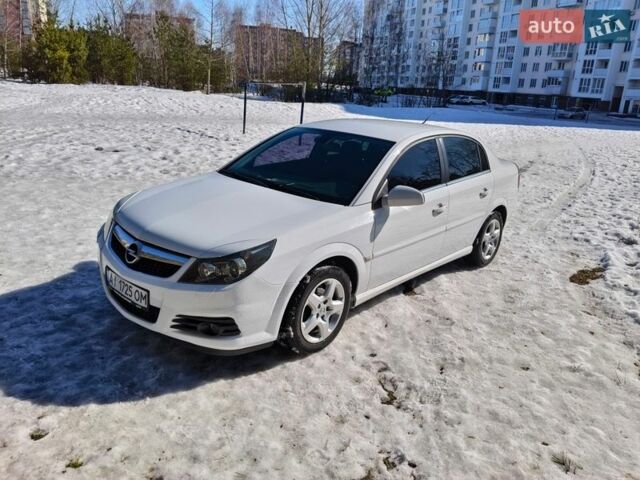 Белый Опель Вектра, объемом двигателя 2.2 л и пробегом 211 тыс. км за 7000 $, фото 3 на Automoto.ua