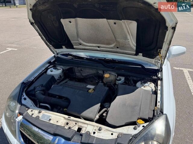 Белый Опель Вектра, объемом двигателя 2.2 л и пробегом 250 тыс. км за 5800 $, фото 5 на Automoto.ua