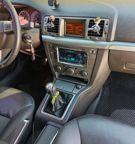 Белый Опель Вектра, объемом двигателя 2.2 л и пробегом 211 тыс. км за 7000 $, фото 13 на Automoto.ua