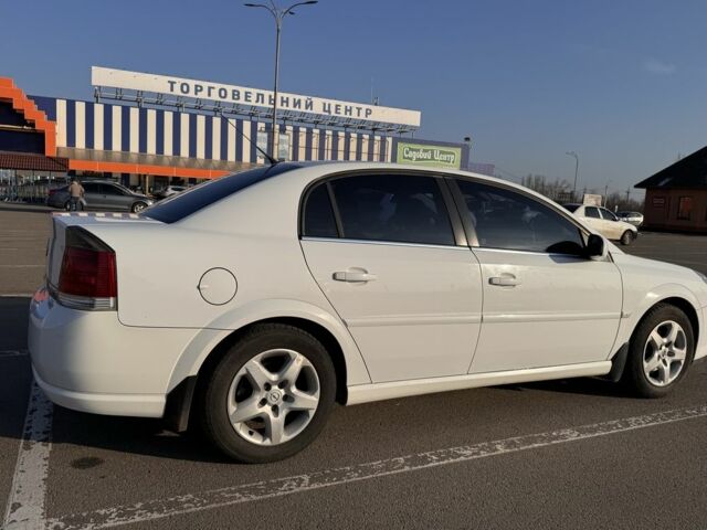 Білий Опель Вектра, об'ємом двигуна 2.2 л та пробігом 249 тис. км за 5900 $, фото 5 на Automoto.ua