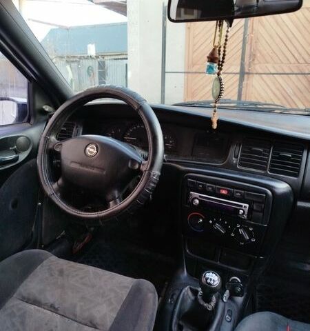 Белый Опель Вектра, объемом двигателя 1.6 л и пробегом 291 тыс. км за 700 $, фото 4 на Automoto.ua