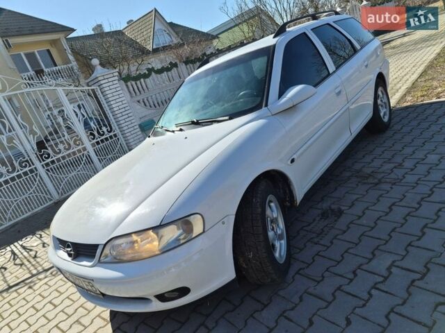 Белый Опель Вектра, объемом двигателя 2 л и пробегом 429 тыс. км за 2600 $, фото 14 на Automoto.ua