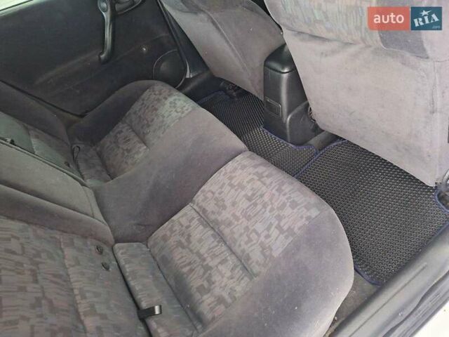 Белый Опель Вектра, объемом двигателя 2 л и пробегом 429 тыс. км за 2600 $, фото 22 на Automoto.ua