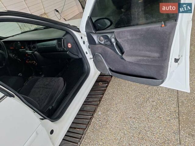 Белый Опель Вектра, объемом двигателя 2 л и пробегом 429 тыс. км за 2600 $, фото 25 на Automoto.ua