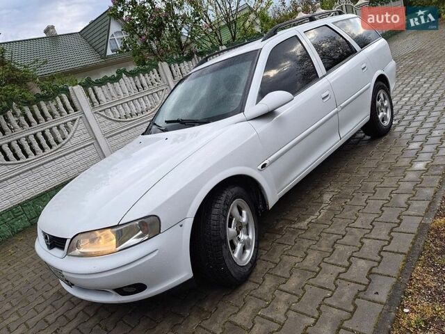 Белый Опель Вектра, объемом двигателя 2 л и пробегом 429 тыс. км за 2100 $, фото 15 на Automoto.ua