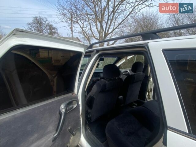 Белый Опель Вектра, объемом двигателя 1.99 л и пробегом 498 тыс. км за 1850 $, фото 7 на Automoto.ua