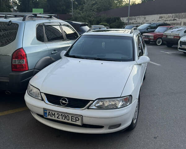 Белый Опель Вектра, объемом двигателя 1.8 л и пробегом 365 тыс. км за 2700 $, фото 7 на Automoto.ua