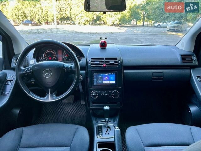 Білий Опель Вектра, об'ємом двигуна 2 л та пробігом 111 тис. км за 2100 $, фото 2 на Automoto.ua