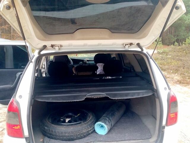 Білий Опель Вектра, об'ємом двигуна 1.8 л та пробігом 337 тис. км за 2500 $, фото 3 на Automoto.ua