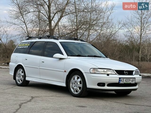 Белый Опель Вектра, объемом двигателя 1.8 л и пробегом 283 тыс. км за 3000 $, фото 10 на Automoto.ua