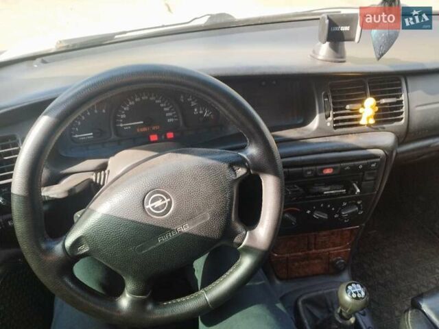 Белый Опель Вектра, объемом двигателя 1.99 л и пробегом 320 тыс. км за 3000 $, фото 9 на Automoto.ua