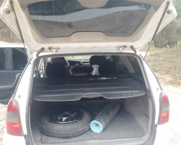 Білий Опель Вектра, об'ємом двигуна 1.8 л та пробігом 330 тис. км за 2500 $, фото 10 на Automoto.ua