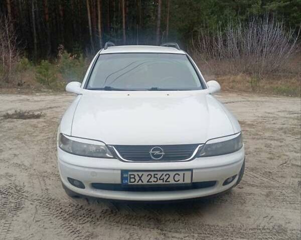 Білий Опель Вектра, об'ємом двигуна 1.8 л та пробігом 330 тис. км за 2500 $, фото 1 на Automoto.ua