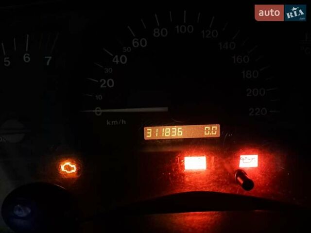 Белый Опель Вектра, объемом двигателя 1.8 л и пробегом 311 тыс. км за 2500 $, фото 6 на Automoto.ua