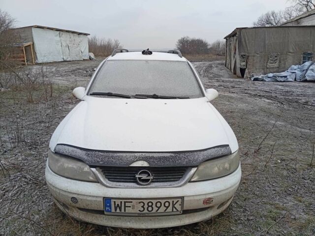 Білий Опель Вектра, об'ємом двигуна 2 л та пробігом 430 тис. км за 930 $, фото 1 на Automoto.ua