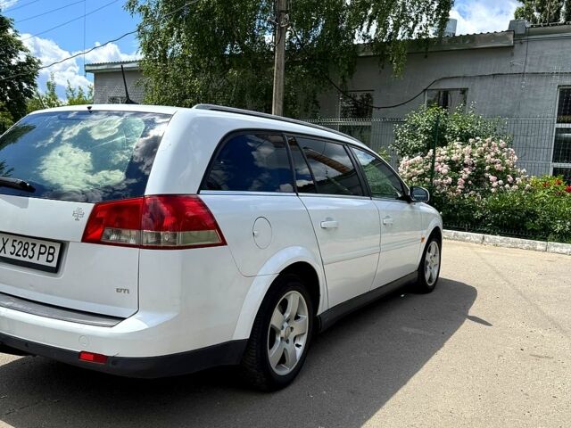 Білий Опель Вектра, об'ємом двигуна 2.2 л та пробігом 310 тис. км за 3800 $, фото 5 на Automoto.ua
