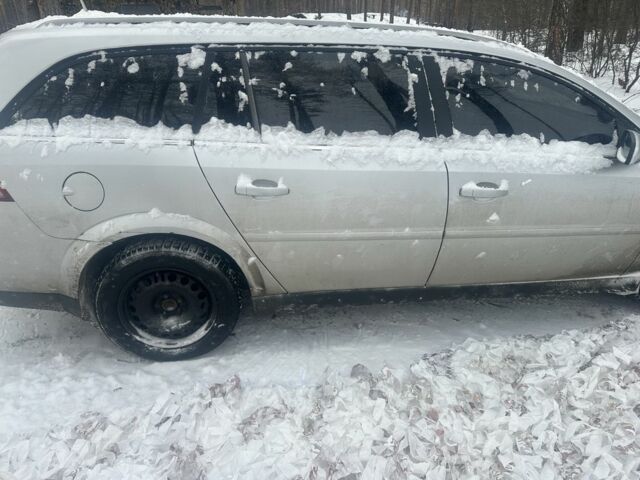 Белый Опель Вектра, объемом двигателя 3 л и пробегом 290 тыс. км за 1918 $, фото 2 на Automoto.ua