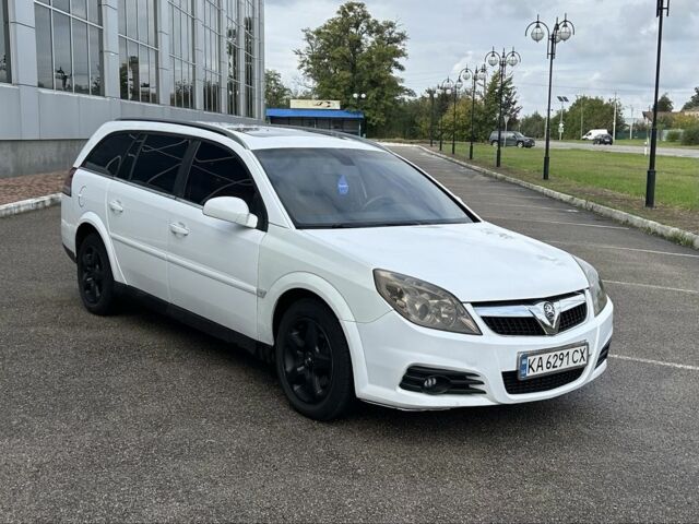 Белый Опель Вектра, объемом двигателя 1.9 л и пробегом 205 тыс. км за 3950 $, фото 3 на Automoto.ua