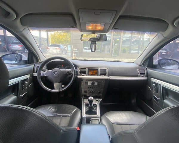 Белый Опель Вектра, объемом двигателя 1.91 л и пробегом 380 тыс. км за 4700 $, фото 6 на Automoto.ua