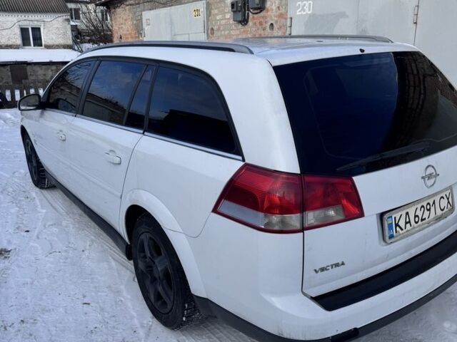 Белый Опель Вектра, объемом двигателя 1.9 л и пробегом 212 тыс. км за 4650 $, фото 3 на Automoto.ua