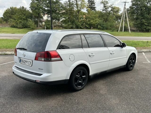 Белый Опель Вектра, объемом двигателя 1.9 л и пробегом 205 тыс. км за 3950 $, фото 5 на Automoto.ua