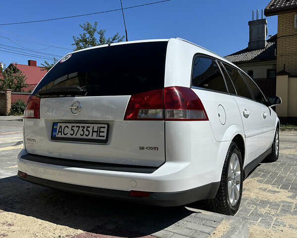 Белый Опель Вектра, объемом двигателя 1.9 л и пробегом 241 тыс. км за 7500 $, фото 11 на Automoto.ua