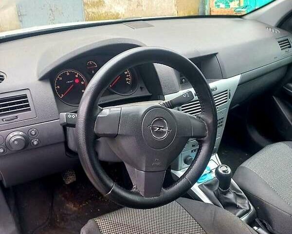 Белый Опель Вектра, объемом двигателя 1.2 л и пробегом 23 тыс. км за 6000 $, фото 8 на Automoto.ua