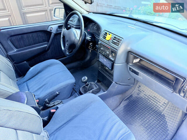 Білий Опель Вектра, об'ємом двигуна 1.6 л та пробігом 451 тис. км за 1750 $, фото 21 на Automoto.ua