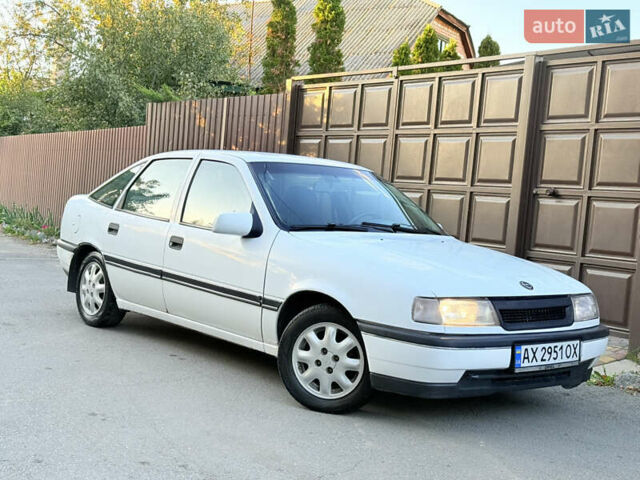 Білий Опель Вектра, об'ємом двигуна 1.6 л та пробігом 451 тис. км за 1750 $, фото 33 на Automoto.ua