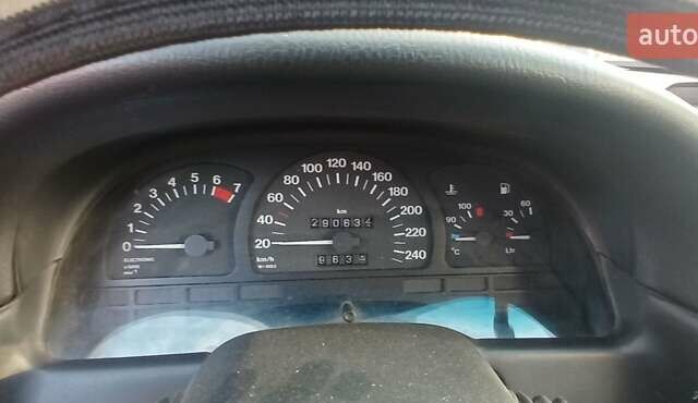 Білий Опель Вектра, об'ємом двигуна 1.6 л та пробігом 290 тис. км за 2500 $, фото 3 на Automoto.ua