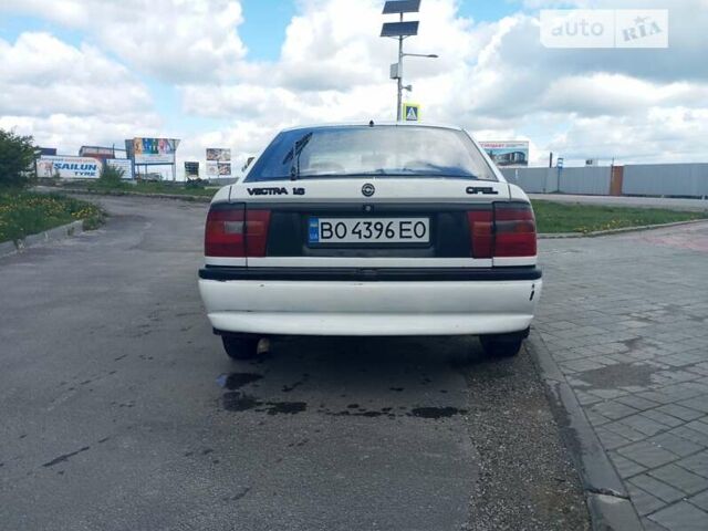 Білий Опель Вектра, об'ємом двигуна 1.6 л та пробігом 197 тис. км за 1500 $, фото 6 на Automoto.ua