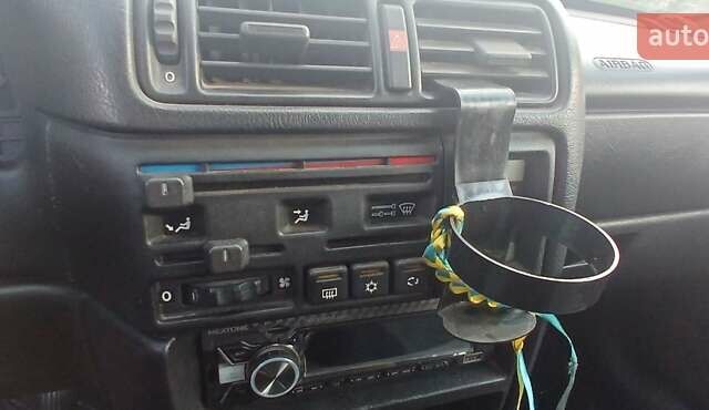 Білий Опель Вектра, об'ємом двигуна 1.6 л та пробігом 290 тис. км за 2500 $, фото 9 на Automoto.ua