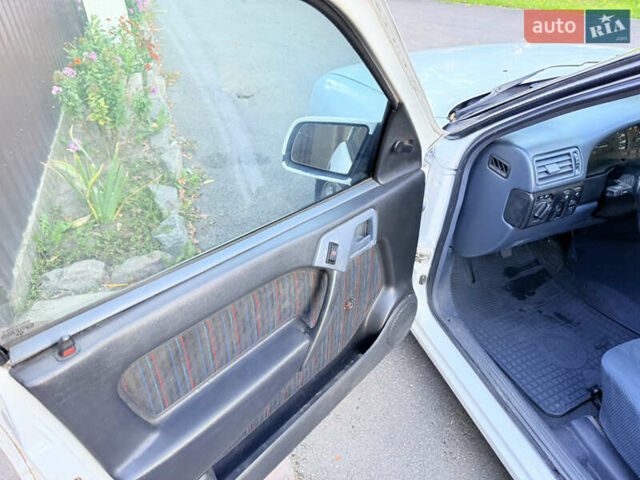 Білий Опель Вектра, об'ємом двигуна 1.6 л та пробігом 451 тис. км за 1750 $, фото 28 на Automoto.ua